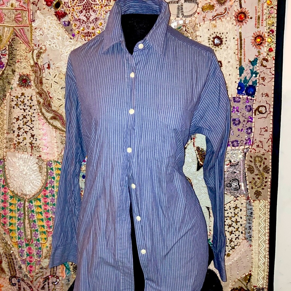 100% Cotton 7 button long sleeve collard blouse